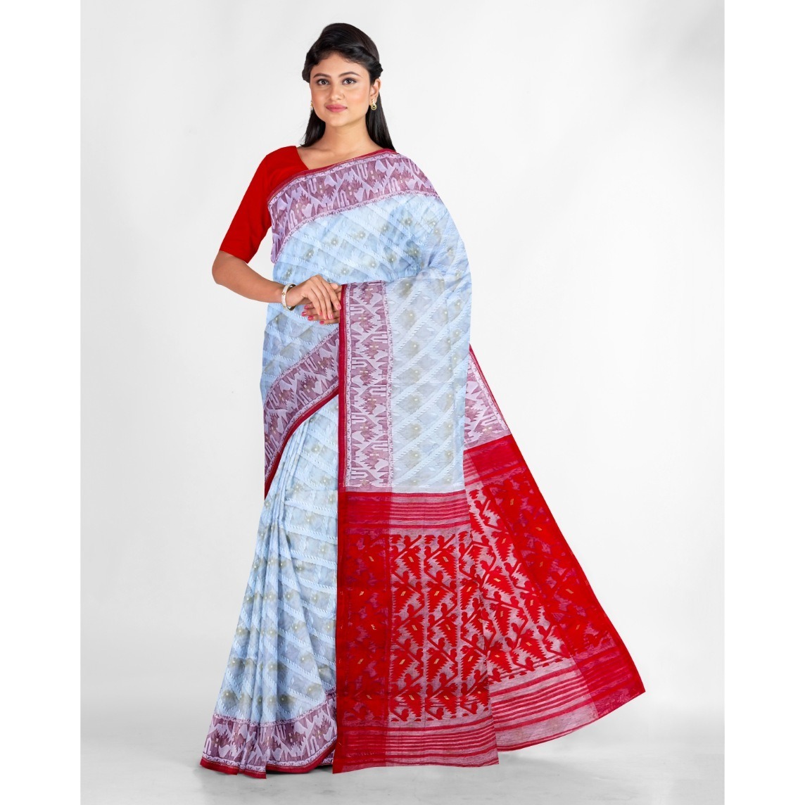 Mustered hand woven Linen saree with Jamdani work in pallu