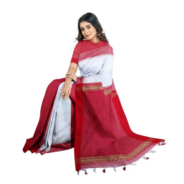 White and Red Bengali Silk Handloom Sari Patli Pallu